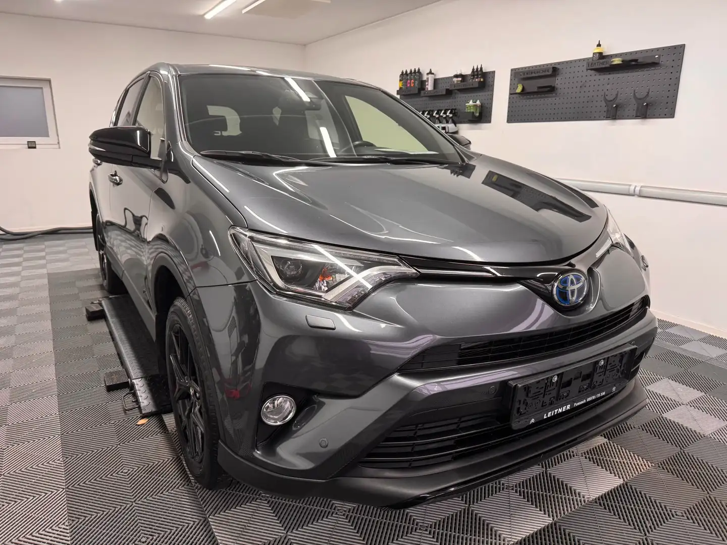 Toyota RAV 4 RAV4 2,5 Hybrid Style AWD Grau - 1