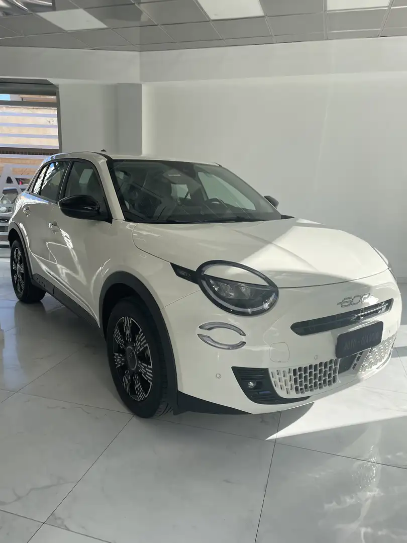 Fiat 600 1.2 hybrid Icon 110cv auto serie speciale - 2