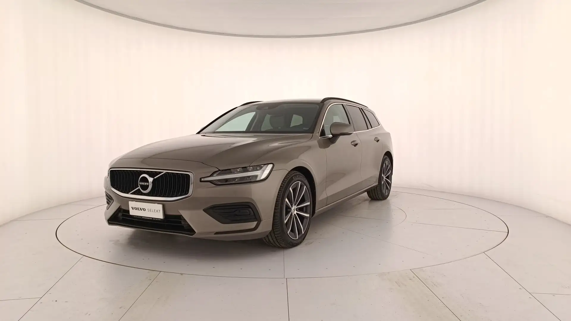Volvo V60 2.0 b4 Inscription auto Argento - 1