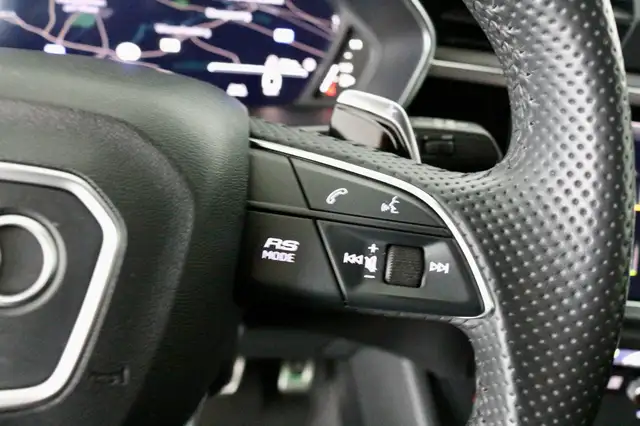Audi RS Q3 2.5 TFSI quattro /RS-Sitze/LED/21Zoll Ansicht 29