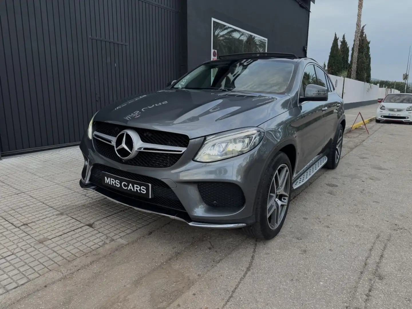 Mercedes-Benz GLE 350 Coupé 350d 4Matic Aut. Gris - 2