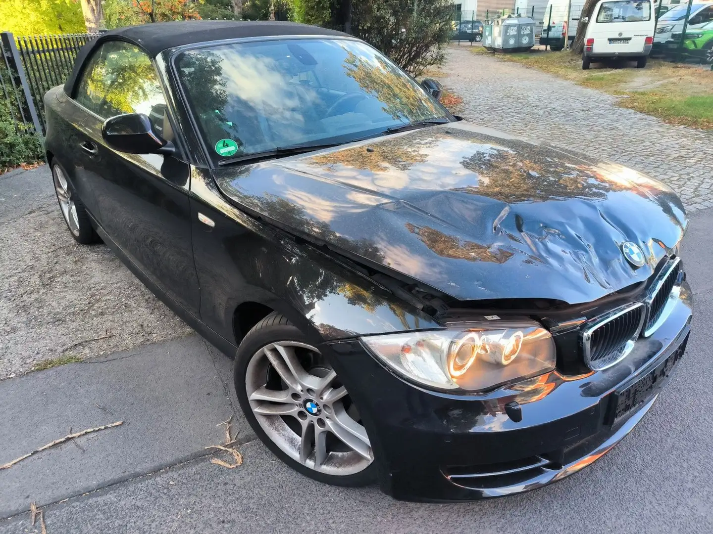 BMW 118 1 Cabrio 118i-Xenon-Vollleder-Automatik Schwarz - 1