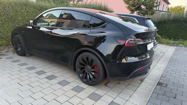 Tesla Model Y Performance Dual Motor AWD FSD
