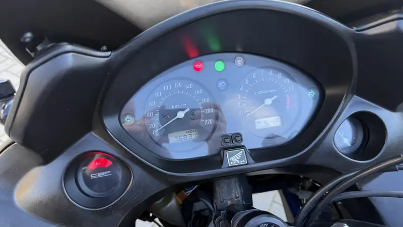 Honda CBF 600 - foto 6