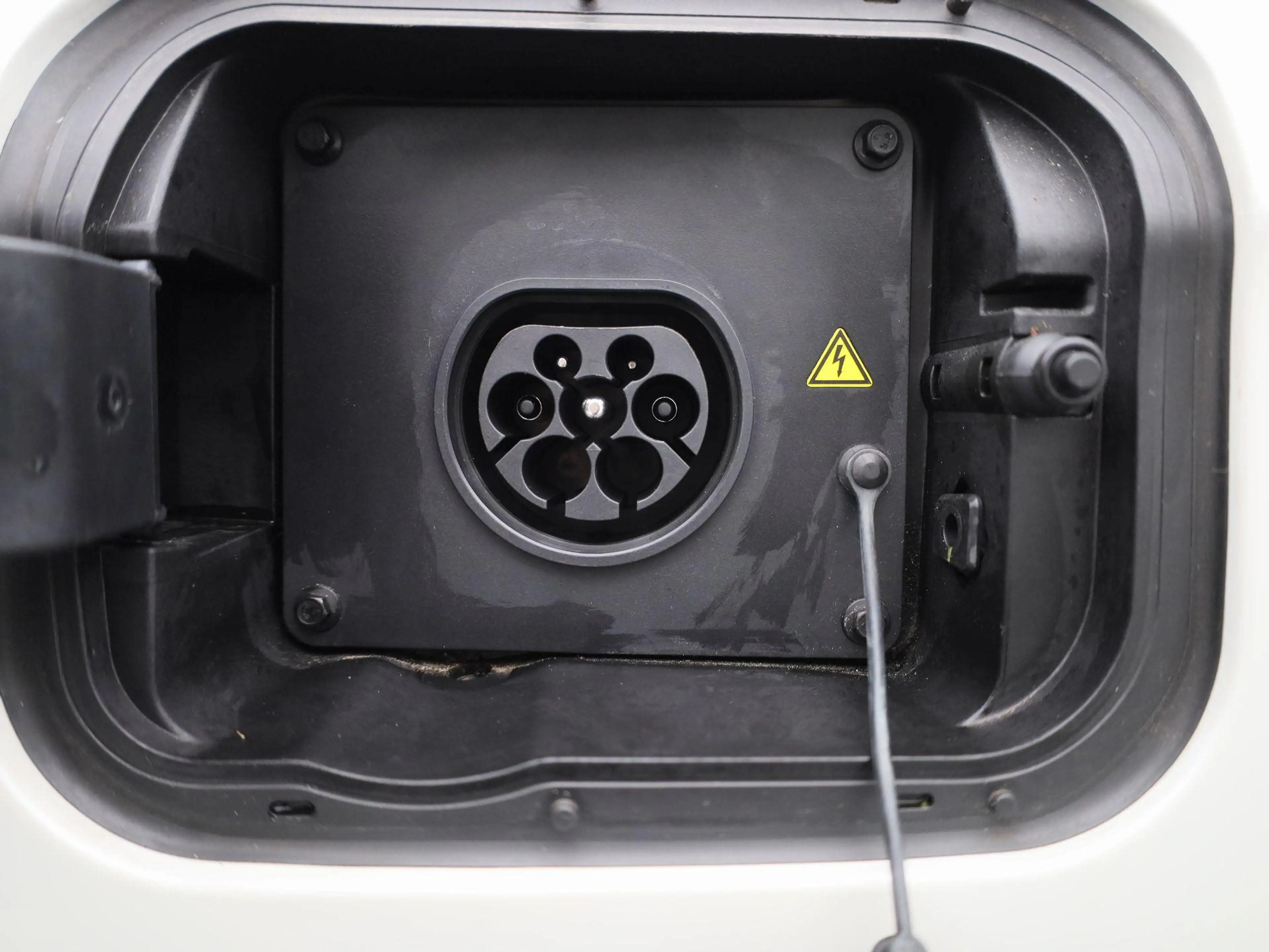 MG HS MG PHEV 1.5 Luxury — photo 14