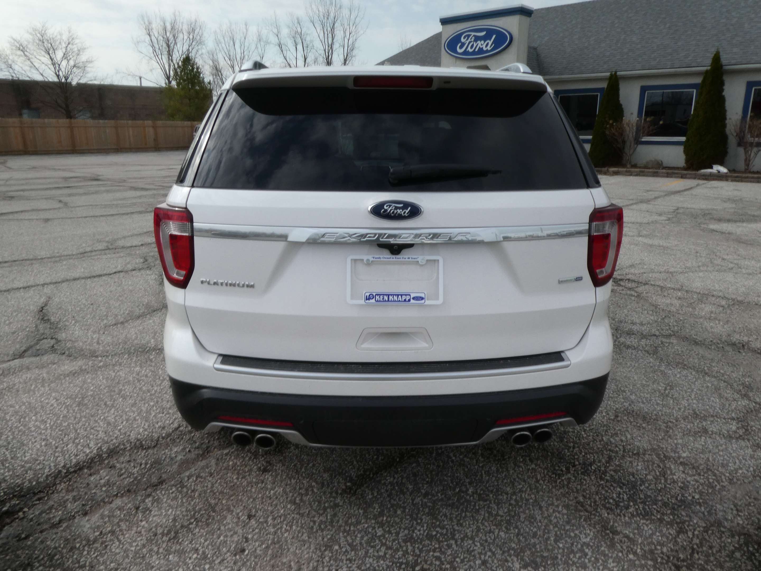 2018 Ford Explorer PLATINUM   HEATED SEATS   BACKUP CAM   NAV — снимка 1
