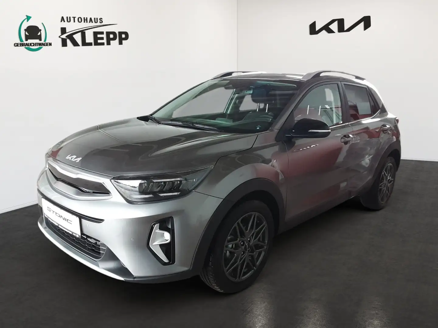 Kia Stonic 1.0 T 100 48V DCT Nightline Edition Grau - 1