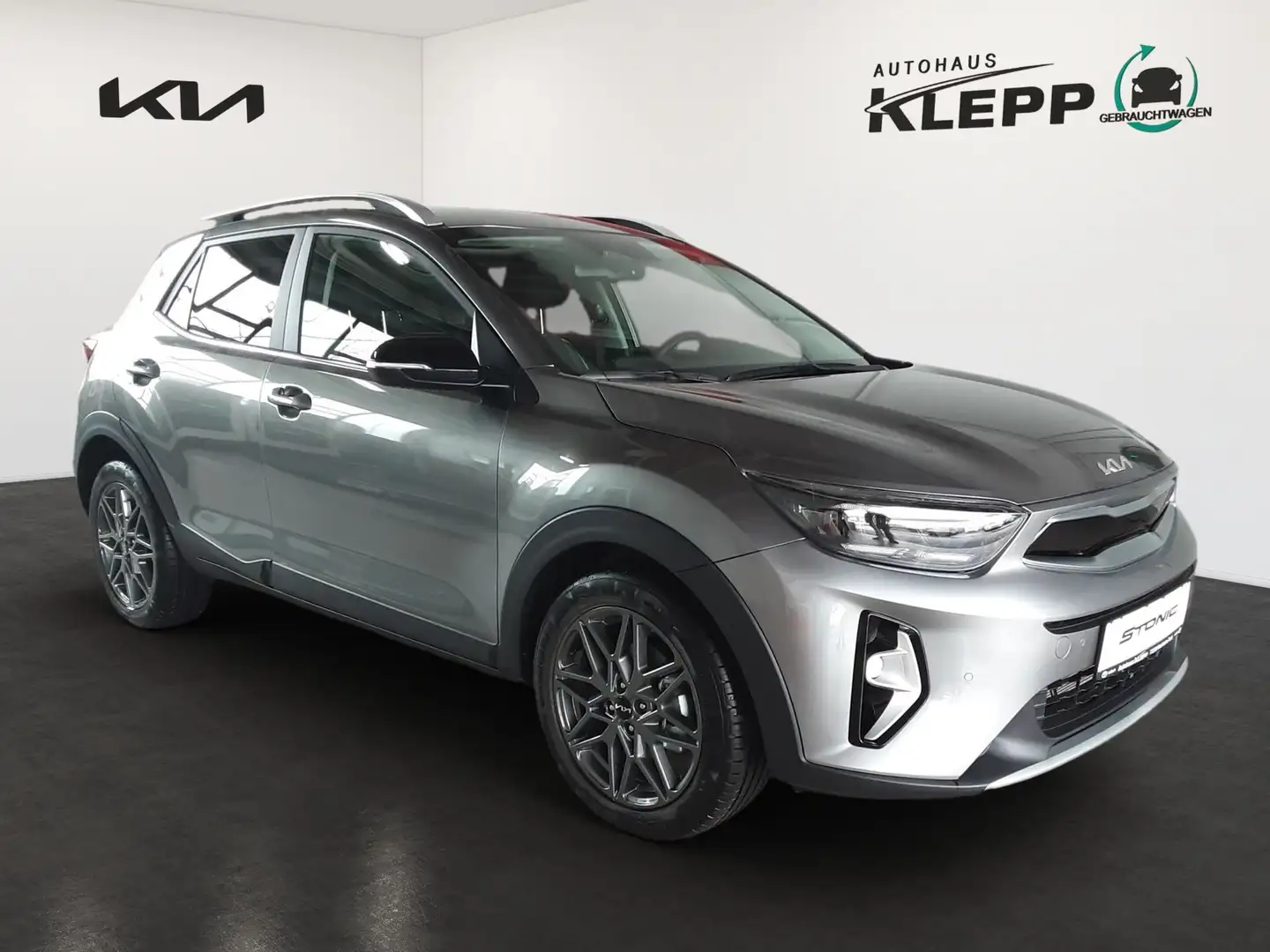Kia Stonic 1.0 T 100 48V DCT Nightline Edition Grau - 2