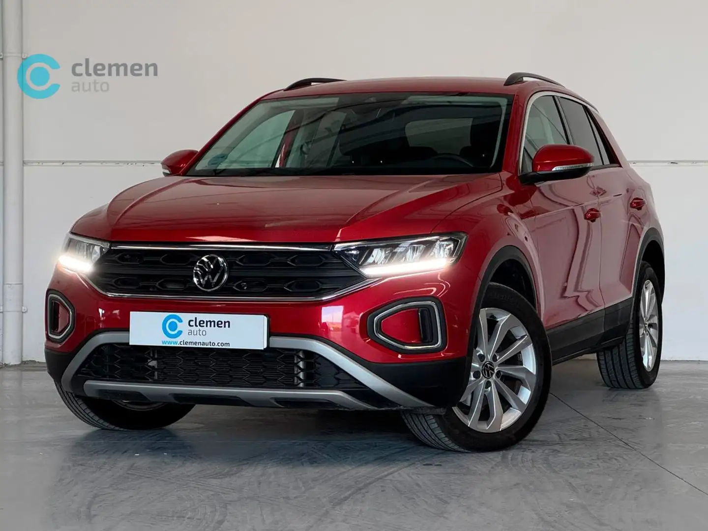 Volkswagen T-Roc 1.0 TSI Life 81kW Rot - 1