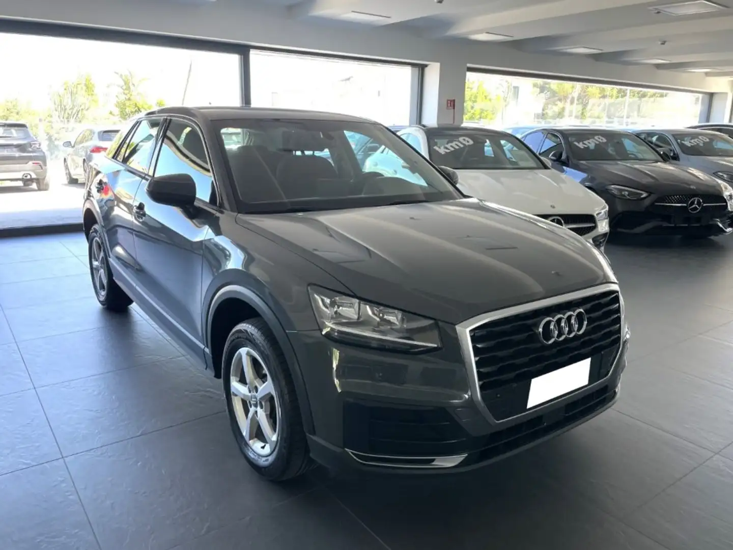 Audi Q2 1.6 TDI 115 CV S-Tronic Business Grigio - 1