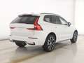Volvo XC60 B4 AWD Mild Hybrid Diesel Plus Autom. White - thumbnail 4