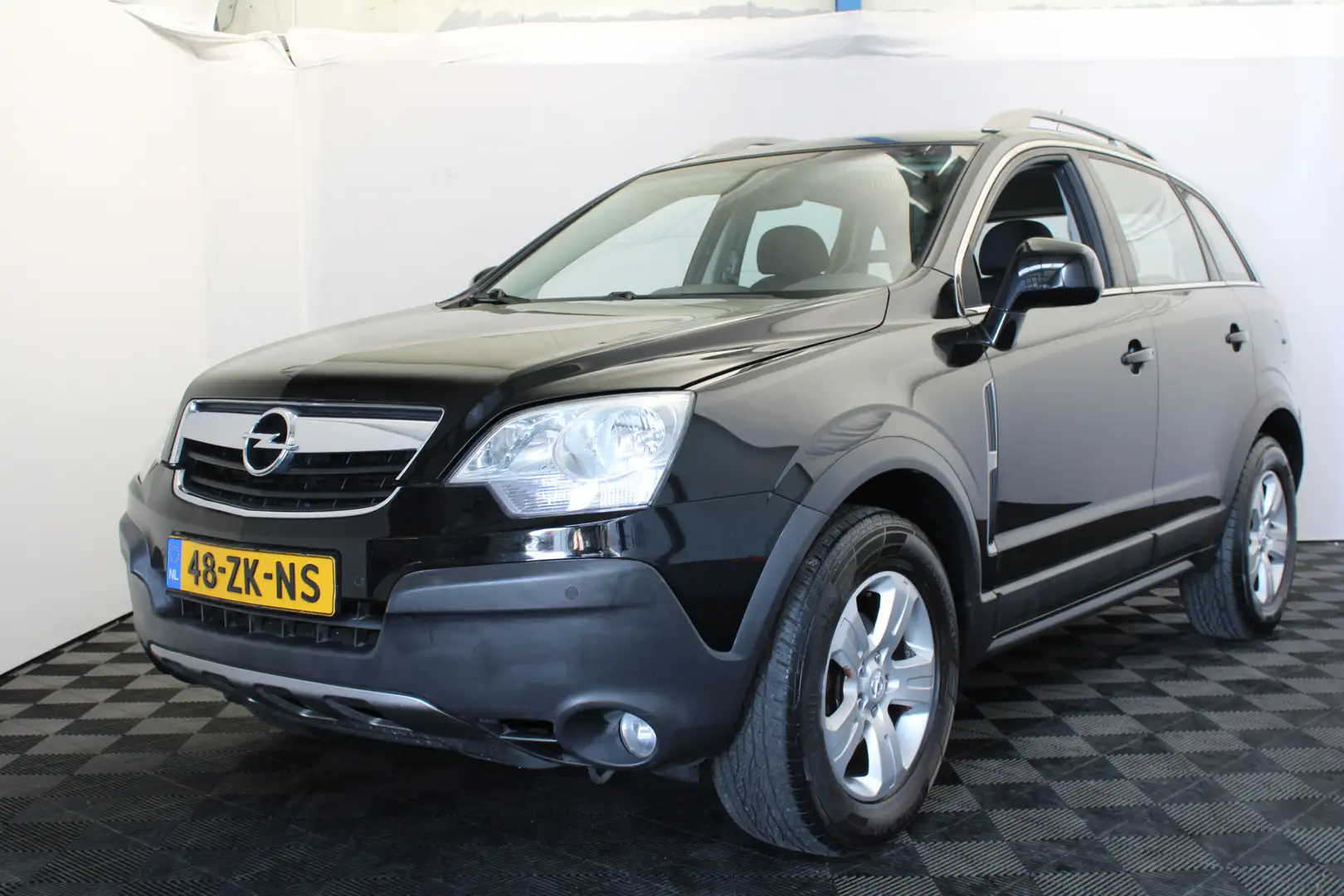 Opel Antara 2.4-16V Enjoy Zwart - 1