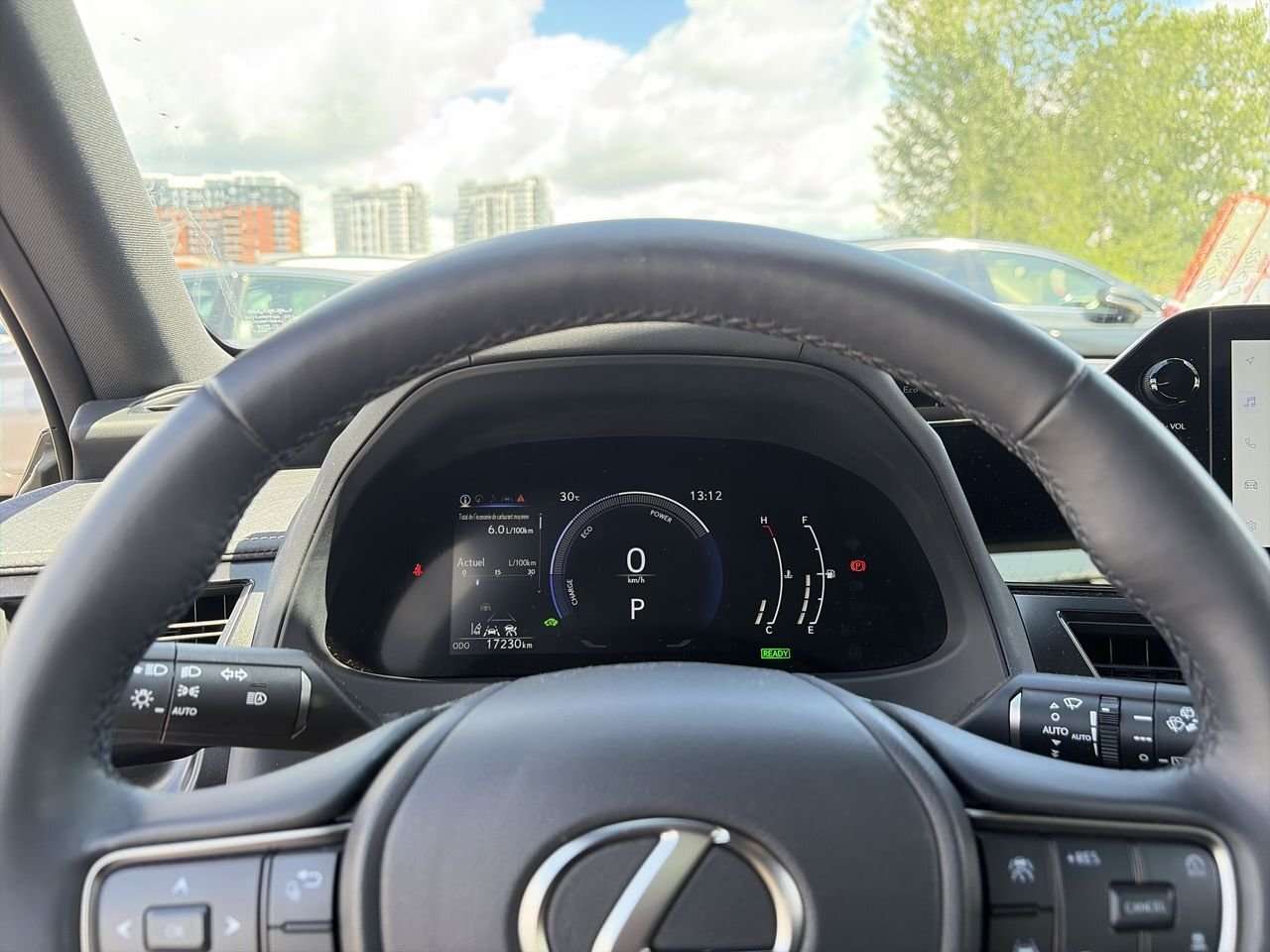 2025 Lexus UX UX 300h Premium / Cuir / Toit ouvrant / Camera — снимка 1