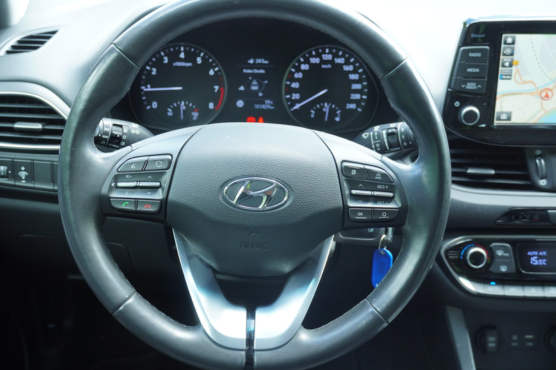 Hyundai i30 1.0 T-GDI Trend Navi Tempomat Kamera PDC USB — photo 10