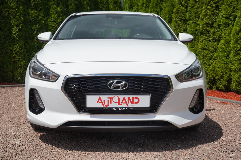 Hyundai i30 1.0 T-GDI Trend Navi Tempomat Kamera PDC USB — photo 7
