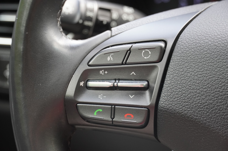 Hyundai i30 1.0 T-GDI Trend Navi Tempomat Kamera PDC USB — photo 12