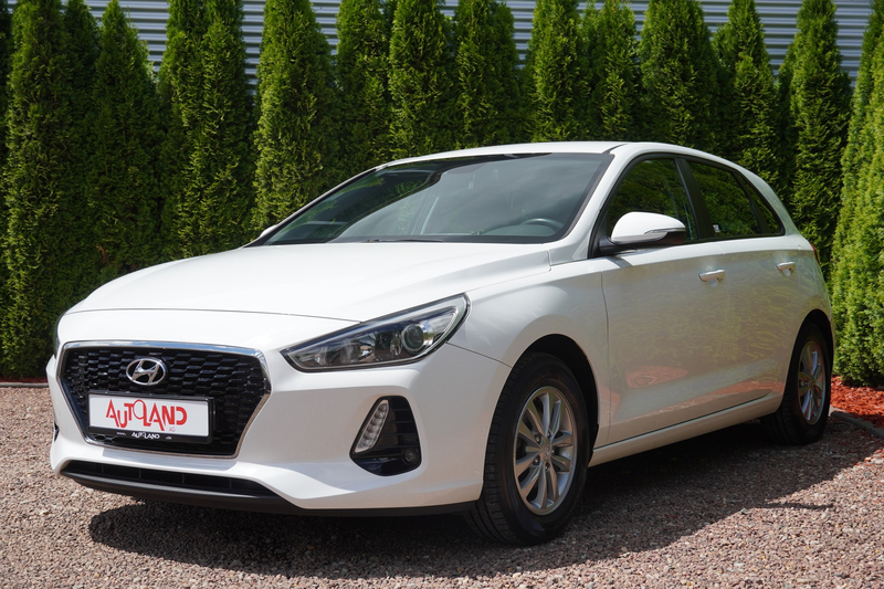 Hyundai i30 1.0 T-GDI Trend Navi Tempomat Kamera PDC USB — photo 2