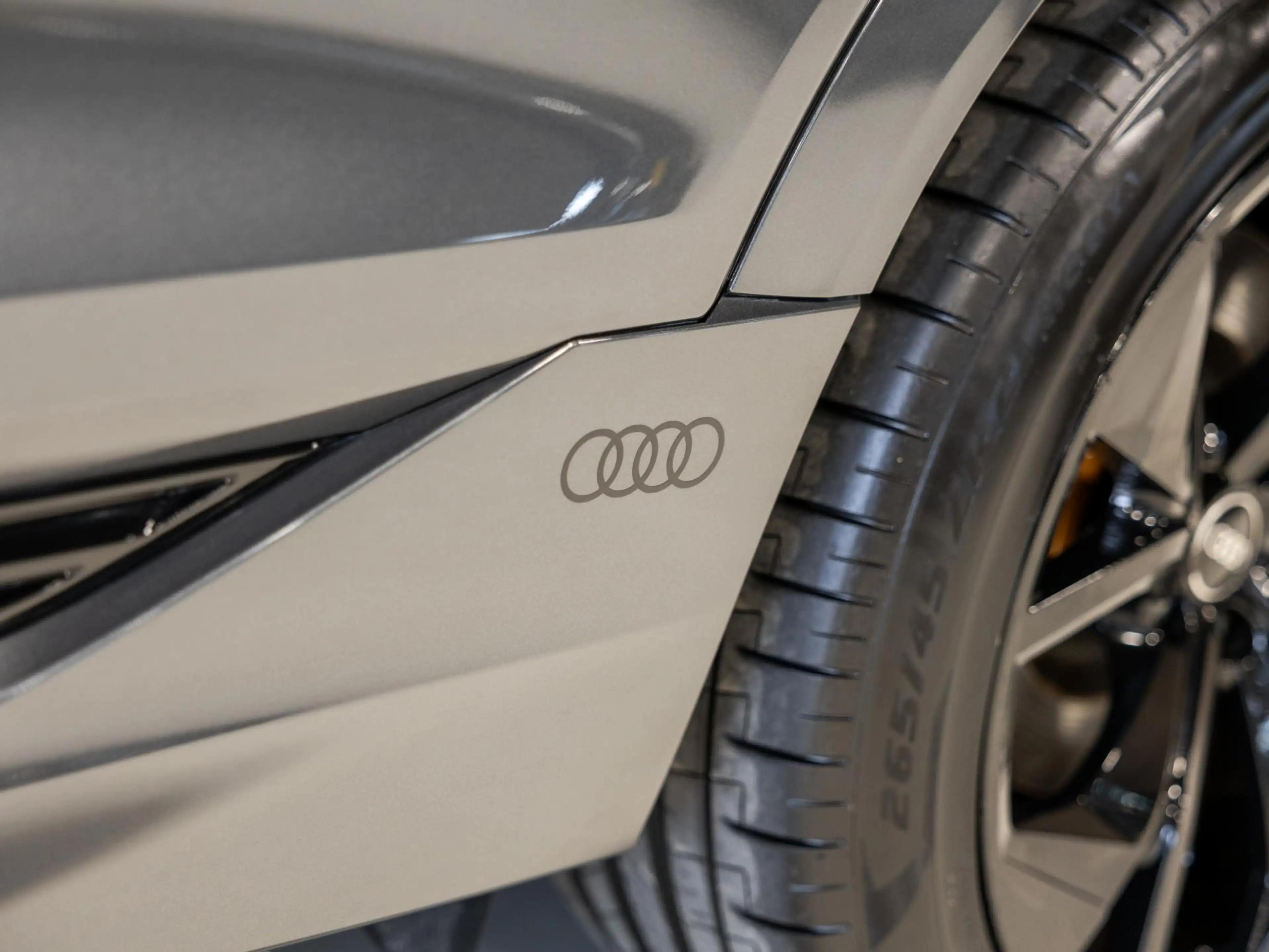 Audi Q8 e-tron Sportback 50 quattro S-Line Edition 95 kWh SOH 90% — photo 21