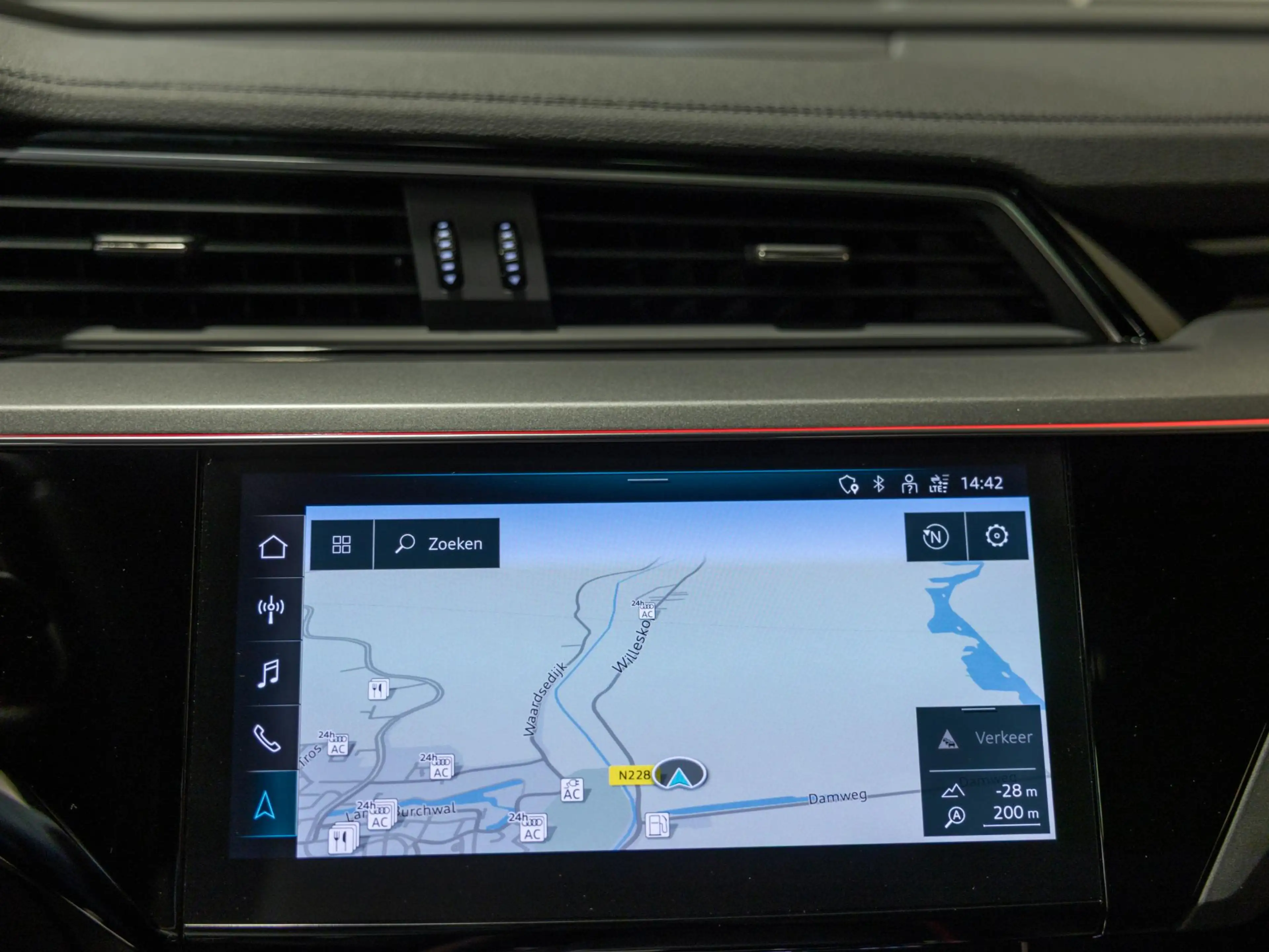 Audi Q8 e-tron Sportback 50 quattro S-Line Edition 95 kWh SOH 90% — photo 37