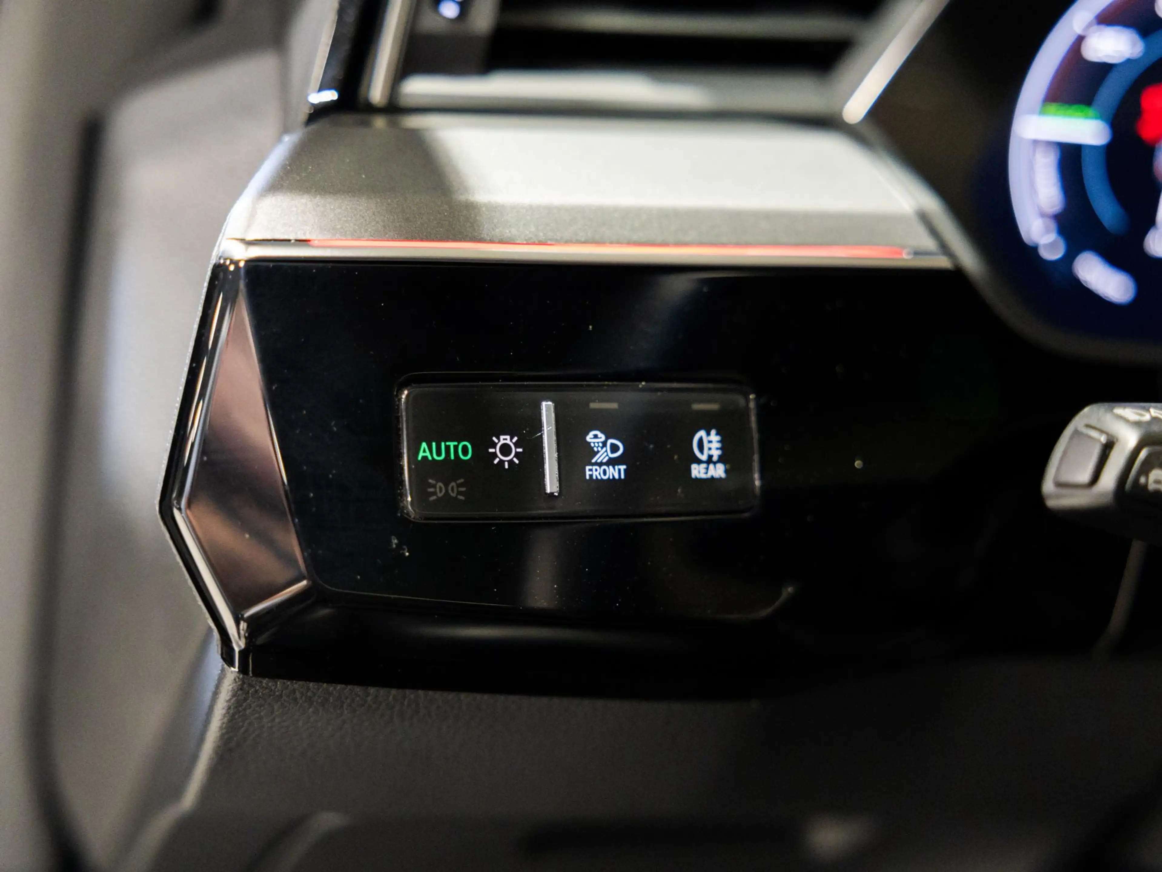 Audi Q8 e-tron Sportback 50 quattro S-Line Edition 95 kWh SOH 90% — photo 28