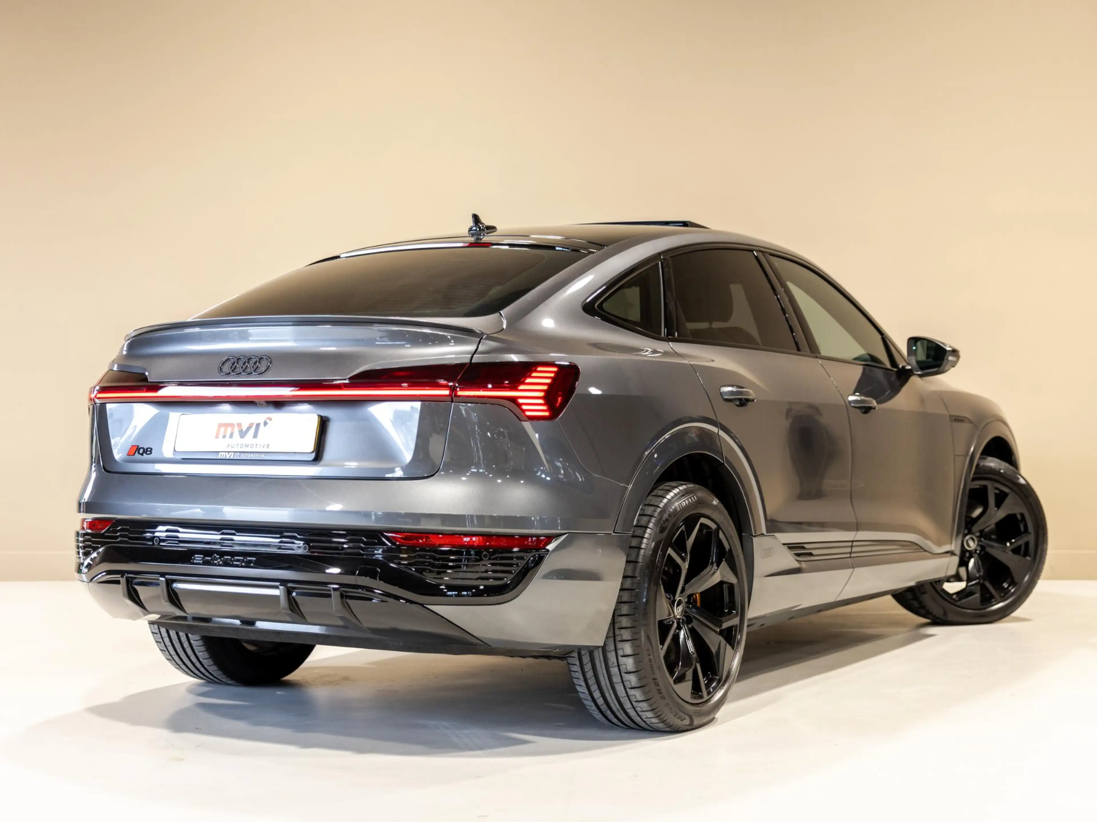 Audi Q8 e-tron Sportback 50 quattro S-Line Edition 95 kWh SOH 90% — photo 2
