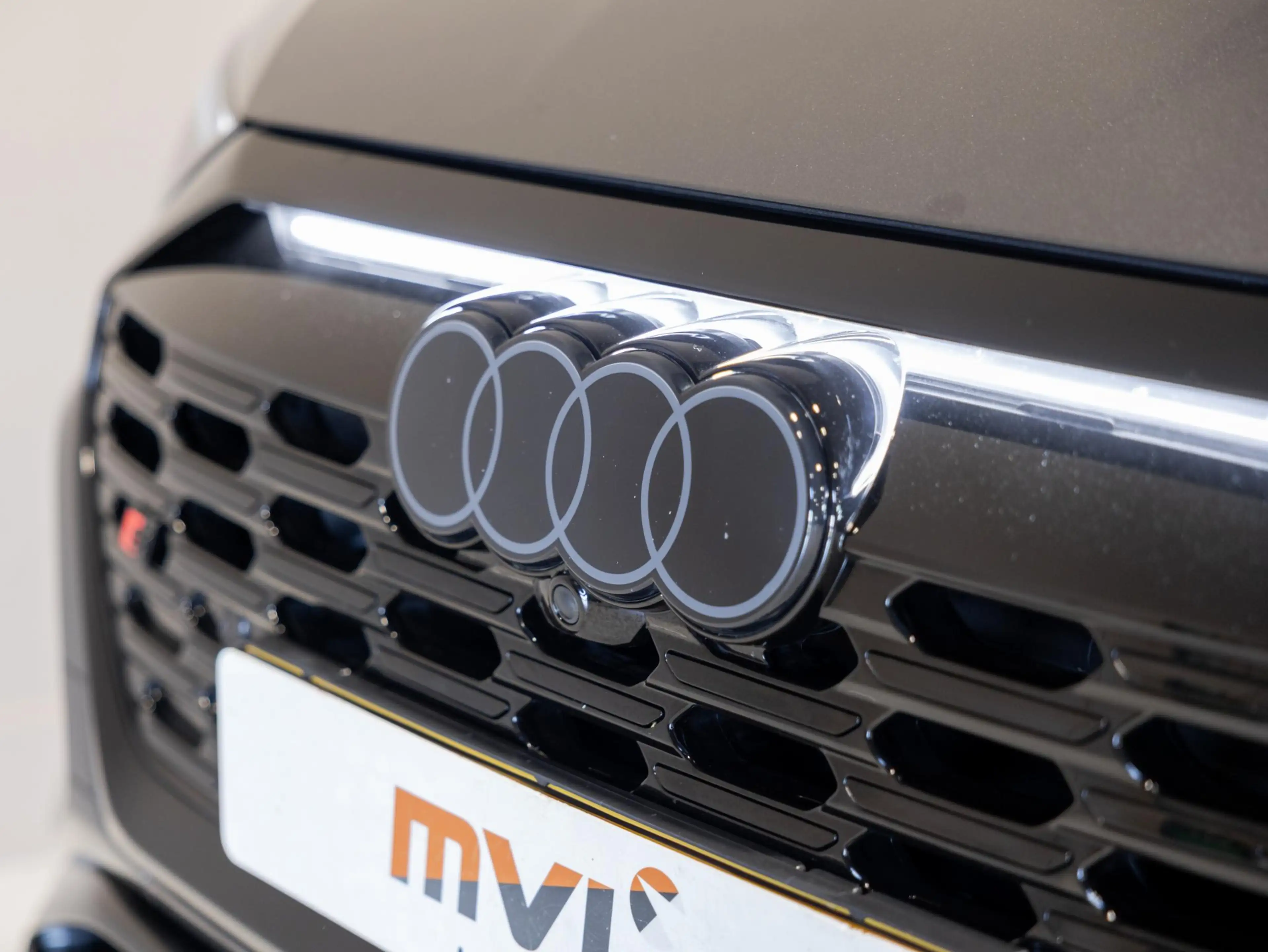 Audi Q8 e-tron Sportback 50 quattro S-Line Edition 95 kWh SOH 90% — photo 12