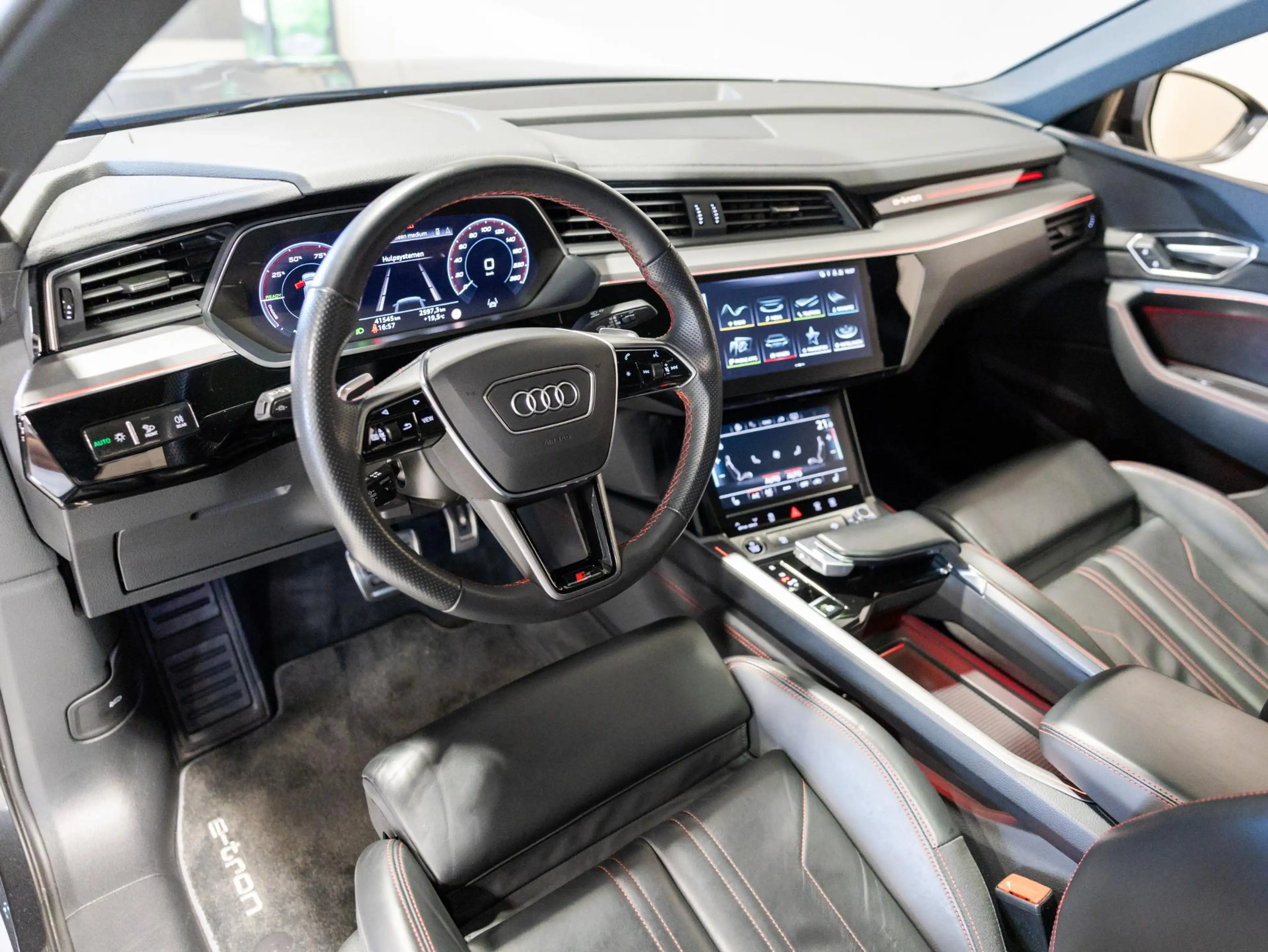 Audi Q8 e-tron Sportback 50 quattro S-Line Edition 95 kWh SOH 90% — photo 22