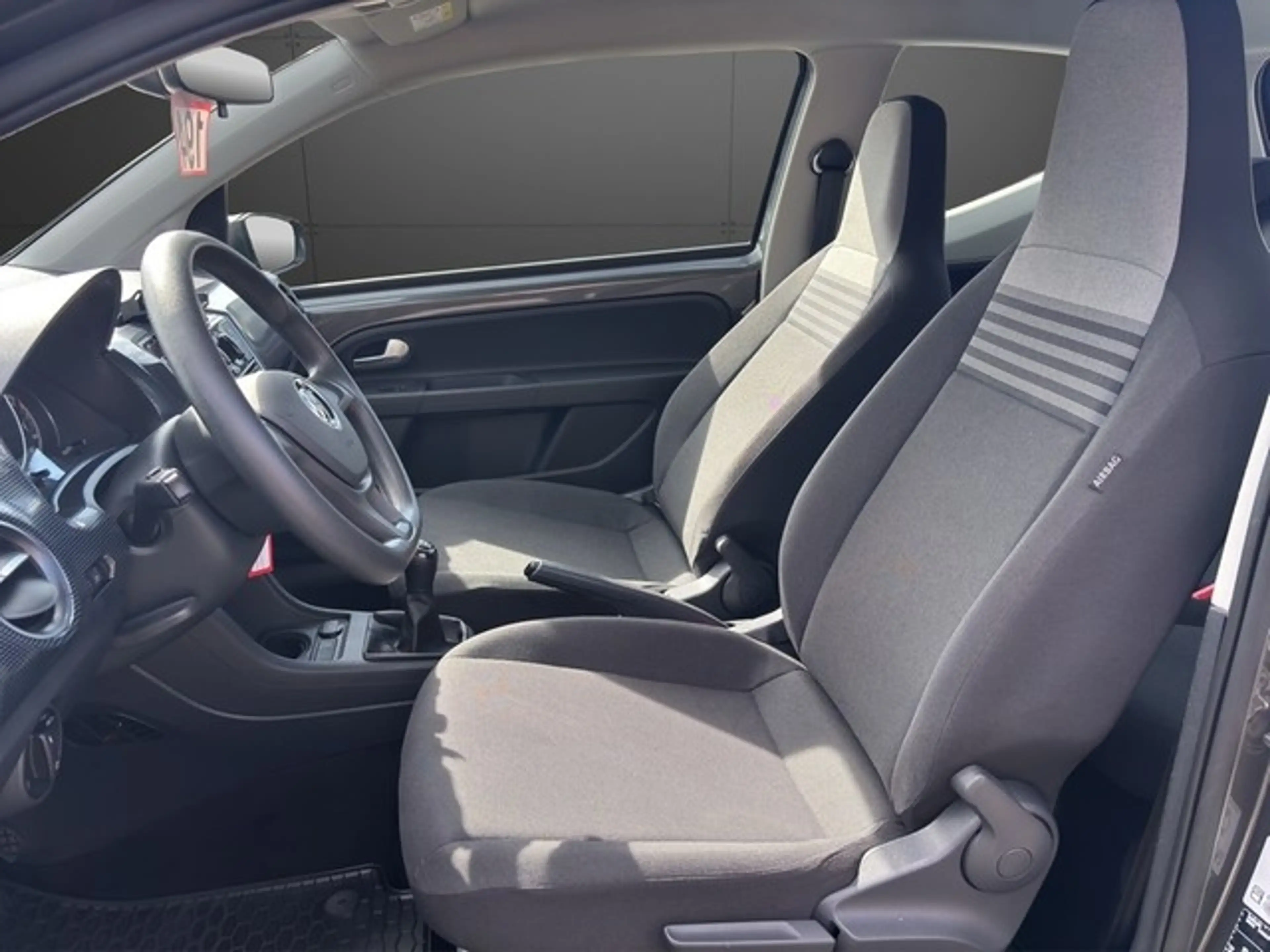 Volkswagen up! 1.0 MPI 65 PS *MOVE UP!*KLIMA PDC KAM — photo 8