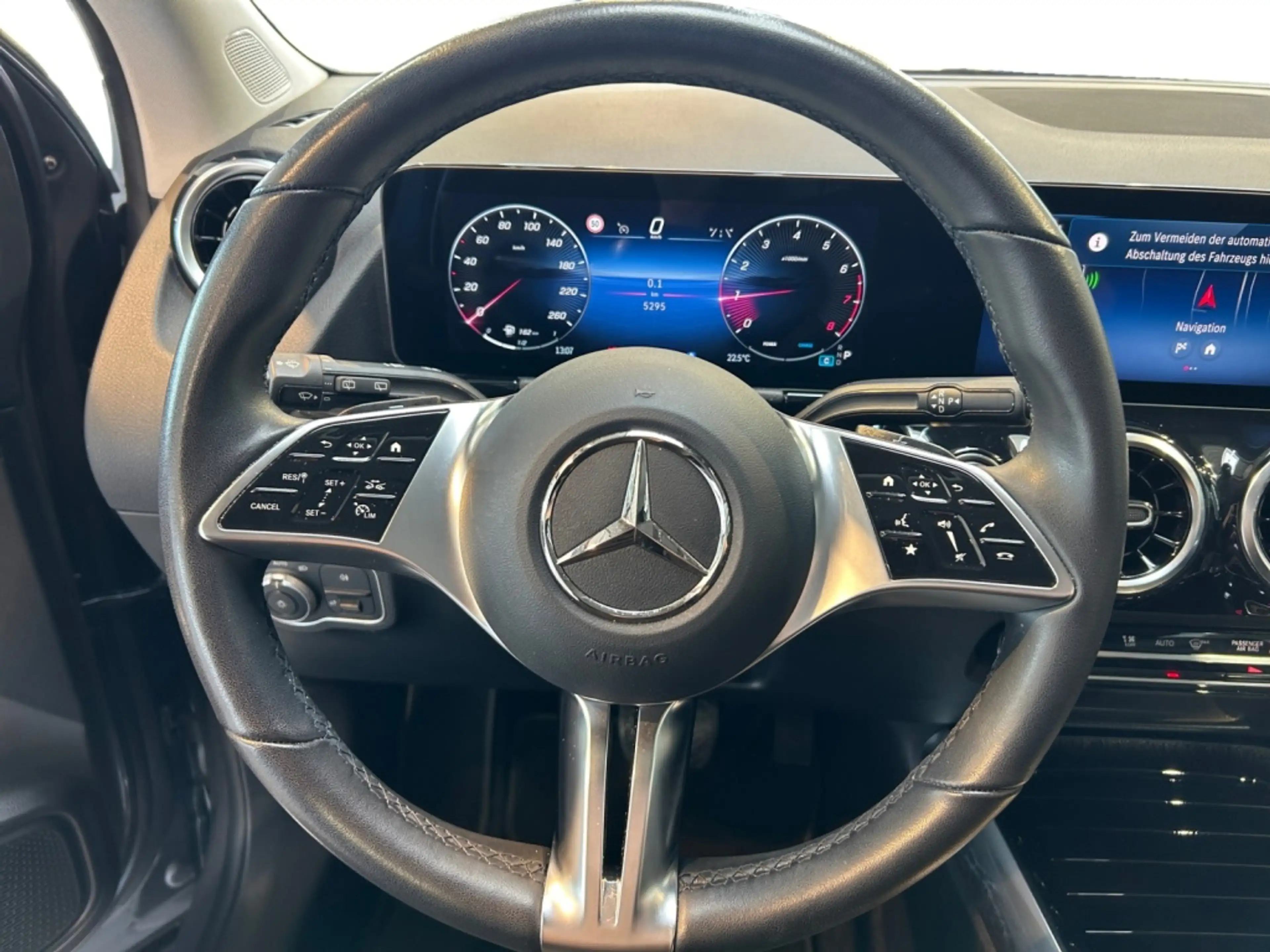 Mercedes-Benz GLA 180 Progressive MBUX+Progressive+Wide+Cam — photo 13