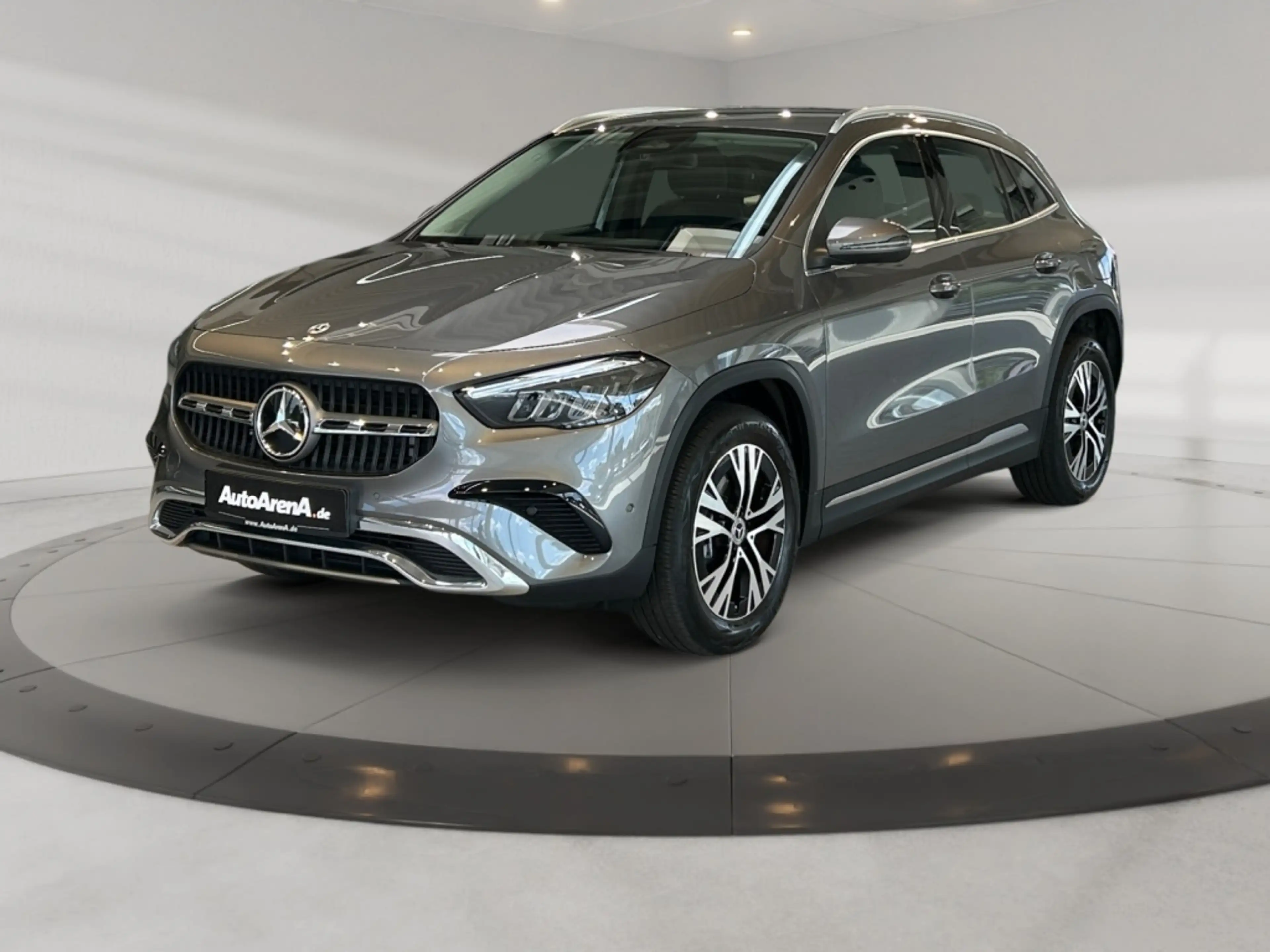 Mercedes-Benz GLA 180 Progressive MBUX+Progressive+Wide+Cam — photo 2
