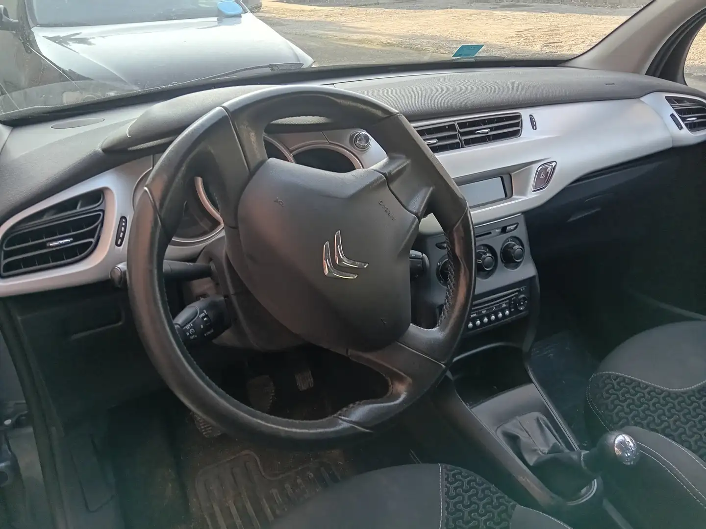 Citroen C3 1100 Grau - 2