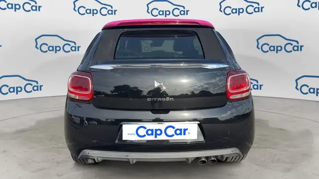 DS Automobiles DS 3 view 3