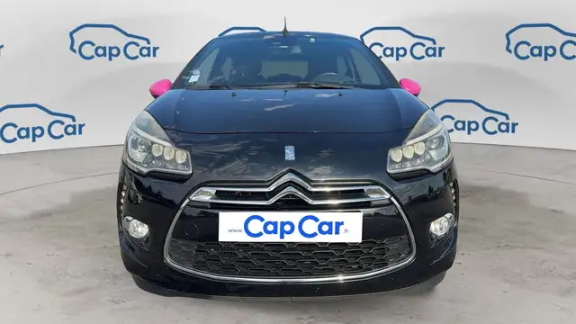 DS Automobiles DS 3 view 5