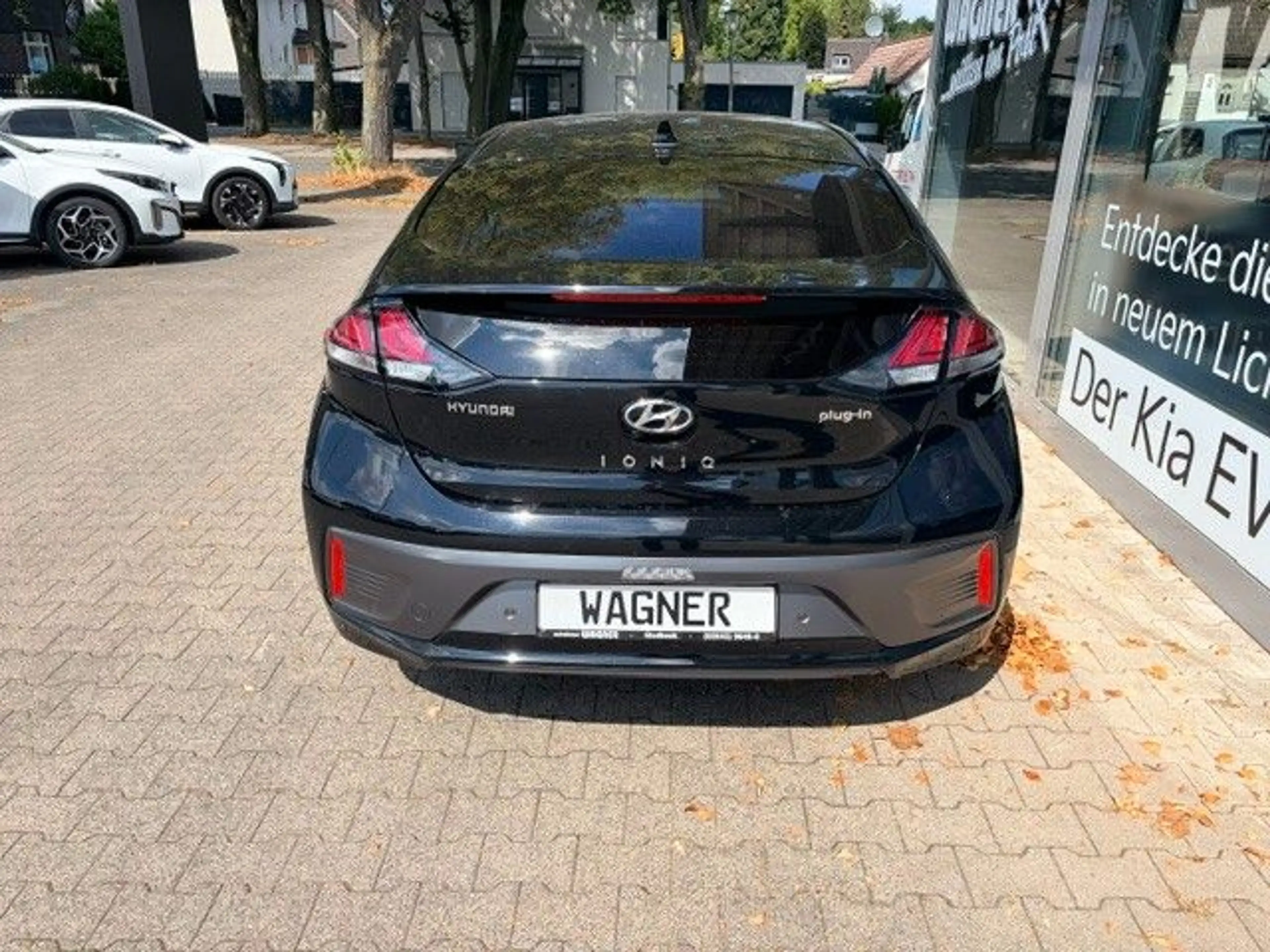 Hyundai IONIQ Ioniq Trend Plug-In Hybrid- RFK-Leder — photo 6