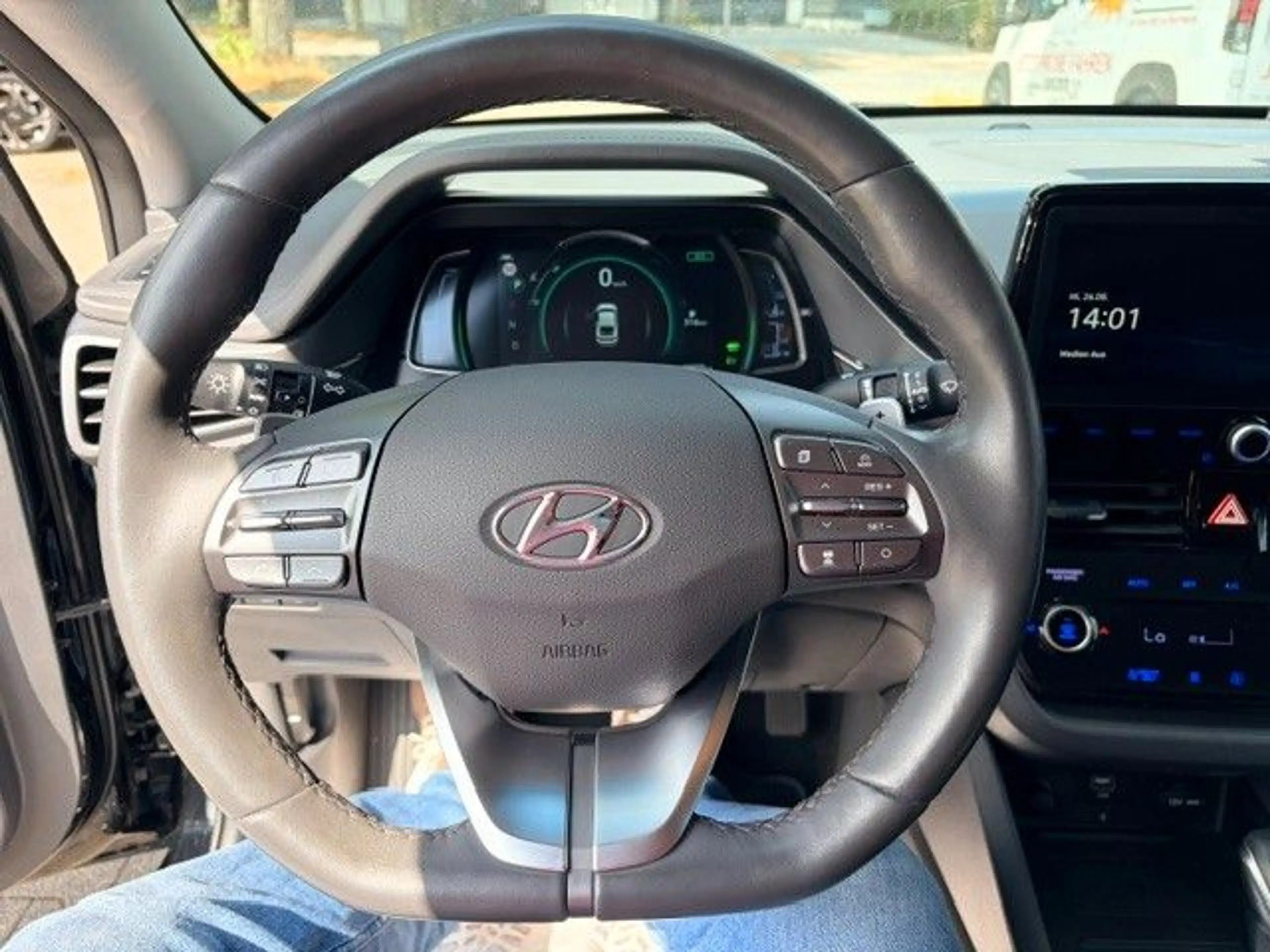 Hyundai IONIQ Ioniq Trend Plug-In Hybrid- RFK-Leder — photo 14