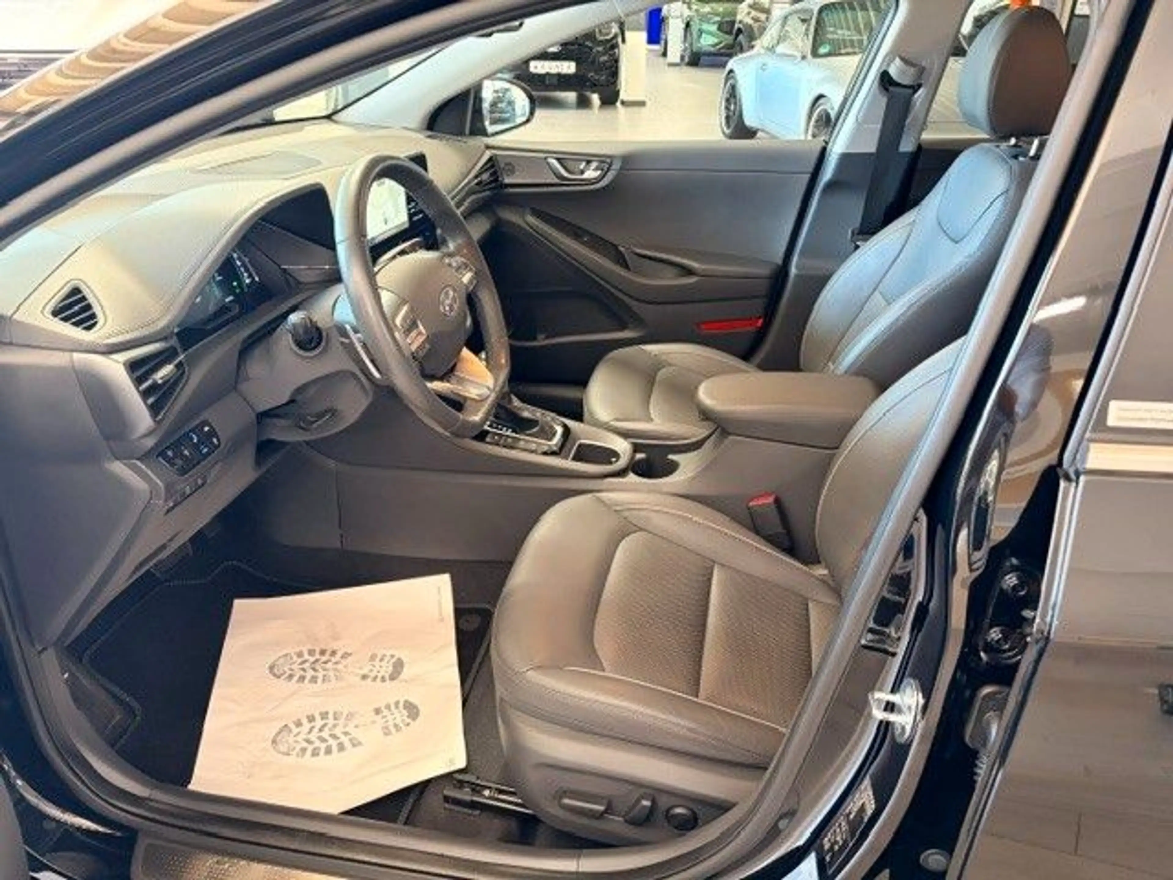 Hyundai IONIQ Ioniq Trend Plug-In Hybrid- RFK-Leder — photo 8