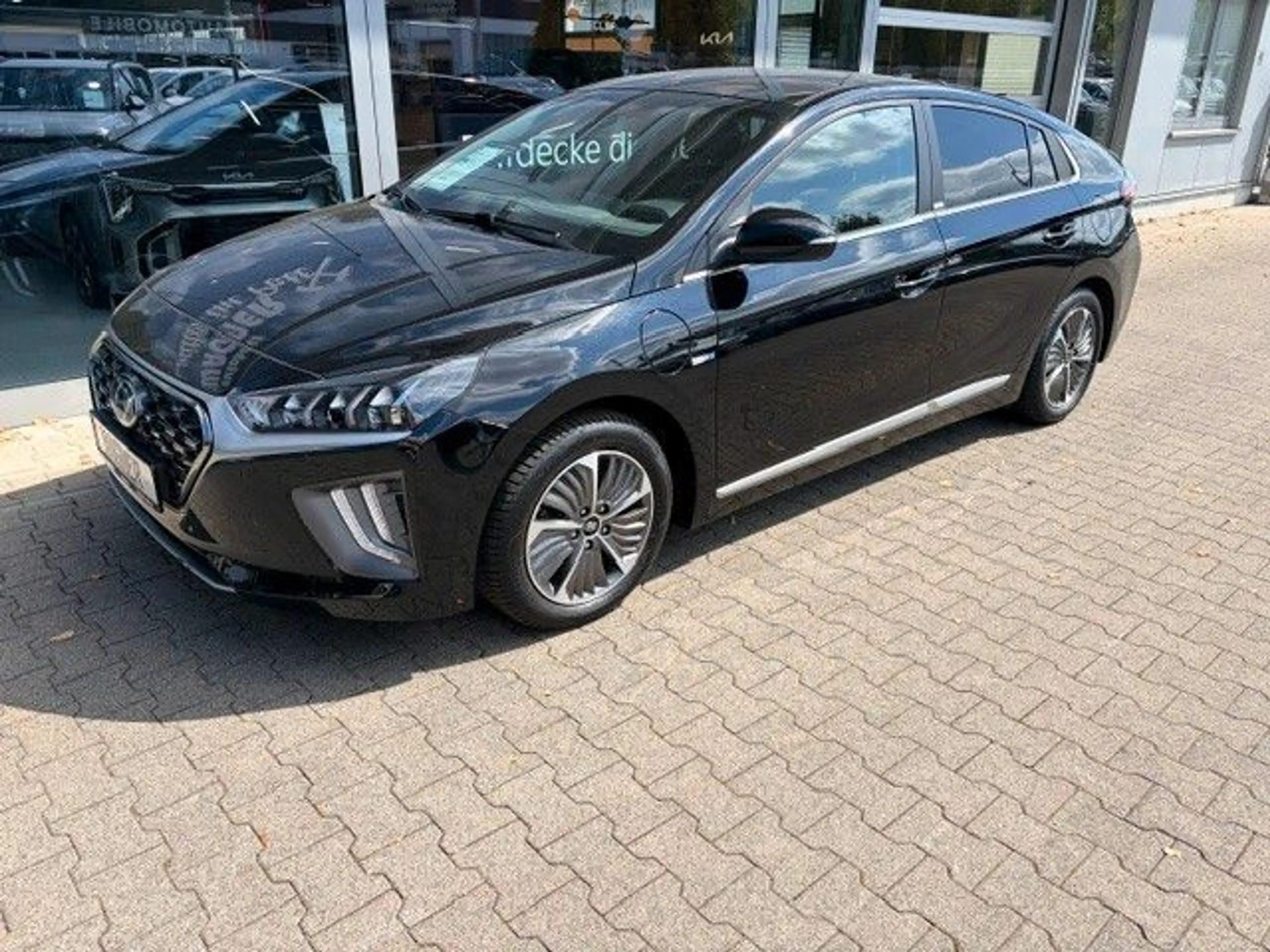 Hyundai IONIQ Ioniq Trend Plug-In Hybrid- RFK-Leder — photo 3