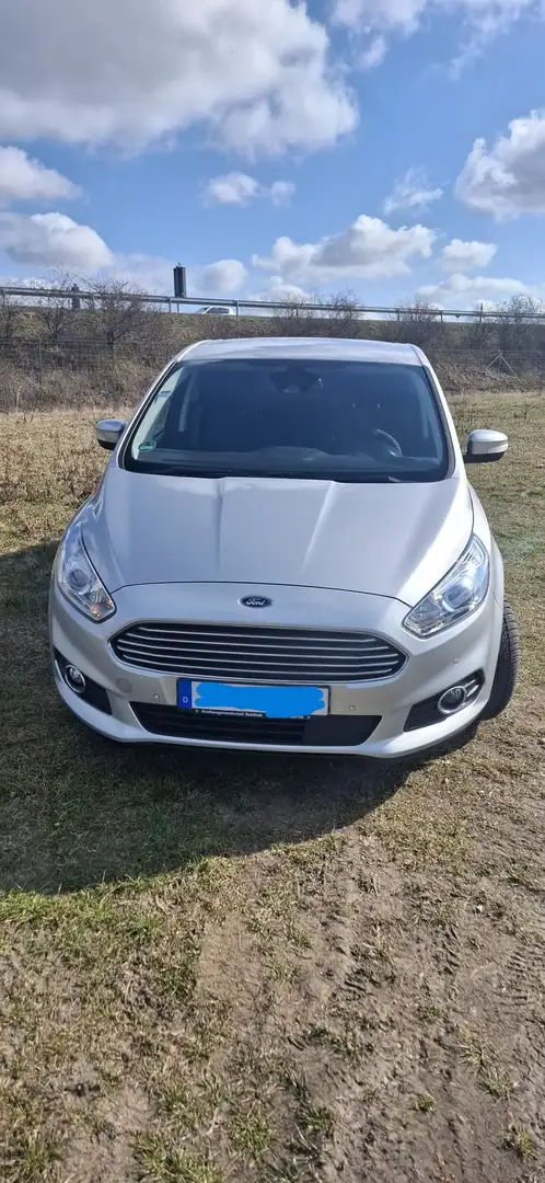 Ford S-Max S-Max Diesel 2.0 TDCi Trend Silber - 2