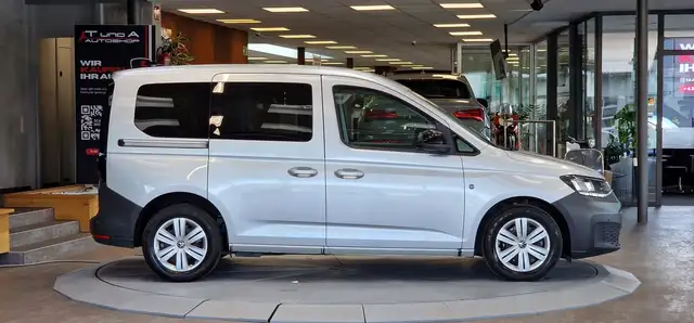 Volkswagen Caddy view 4