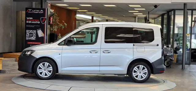 Volkswagen Caddy view 5