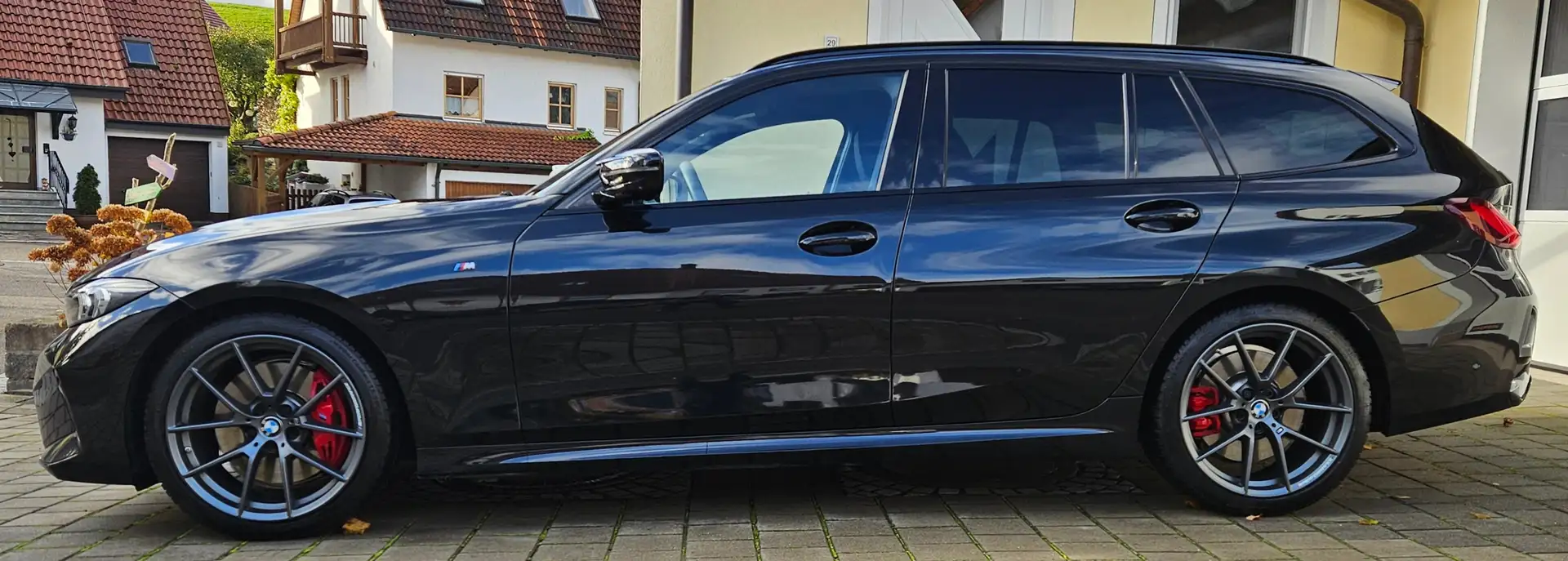 BMW 340 M340d xDrive*AHK*LENKRADHZG*HK*+++LP:92.064,99€ Schwarz - 2