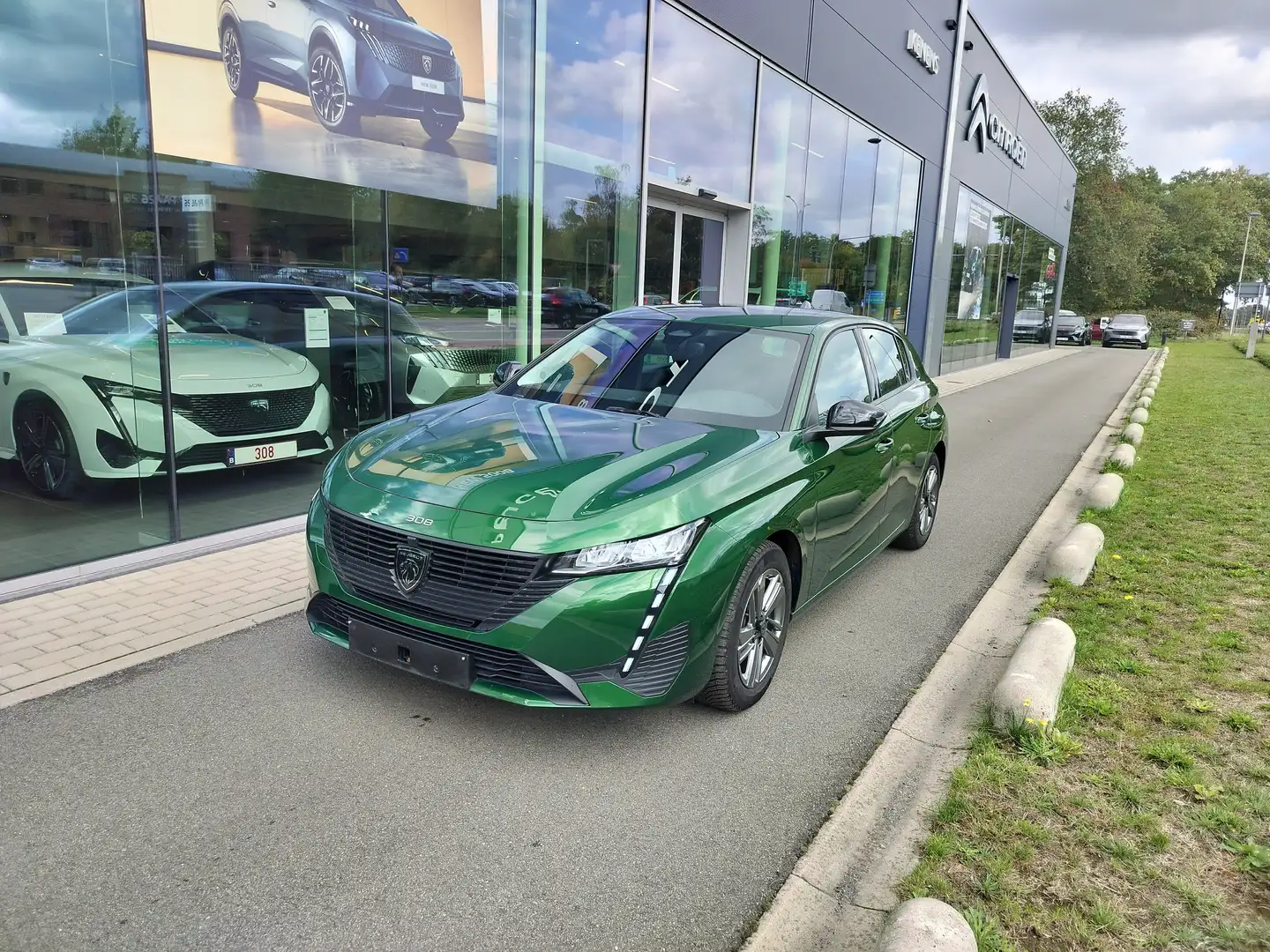 Peugeot 308 308 PureTech 130 Active Pack Vert - 1