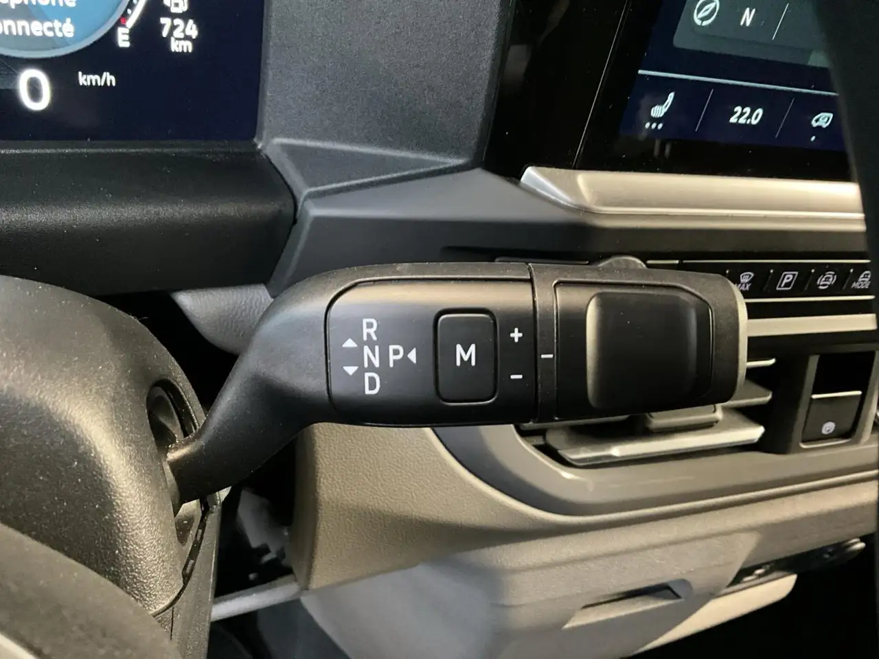 Volkswagen T7 Caravelle Life+Kurz+DSG+9Sitze+LED 12