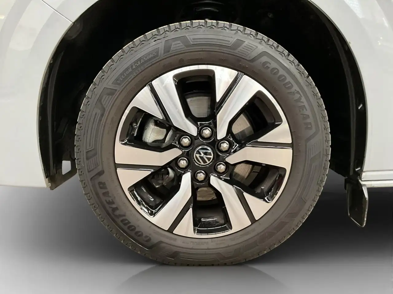 Volkswagen T7 Caravelle Life+Kurz+DSG+9Sitze+LED 8