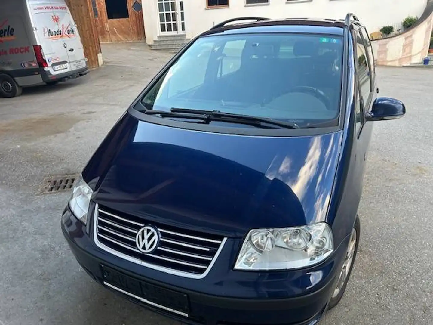 Volkswagen Sharan Sharan TDI Economy 4motion Economy Blau - 1