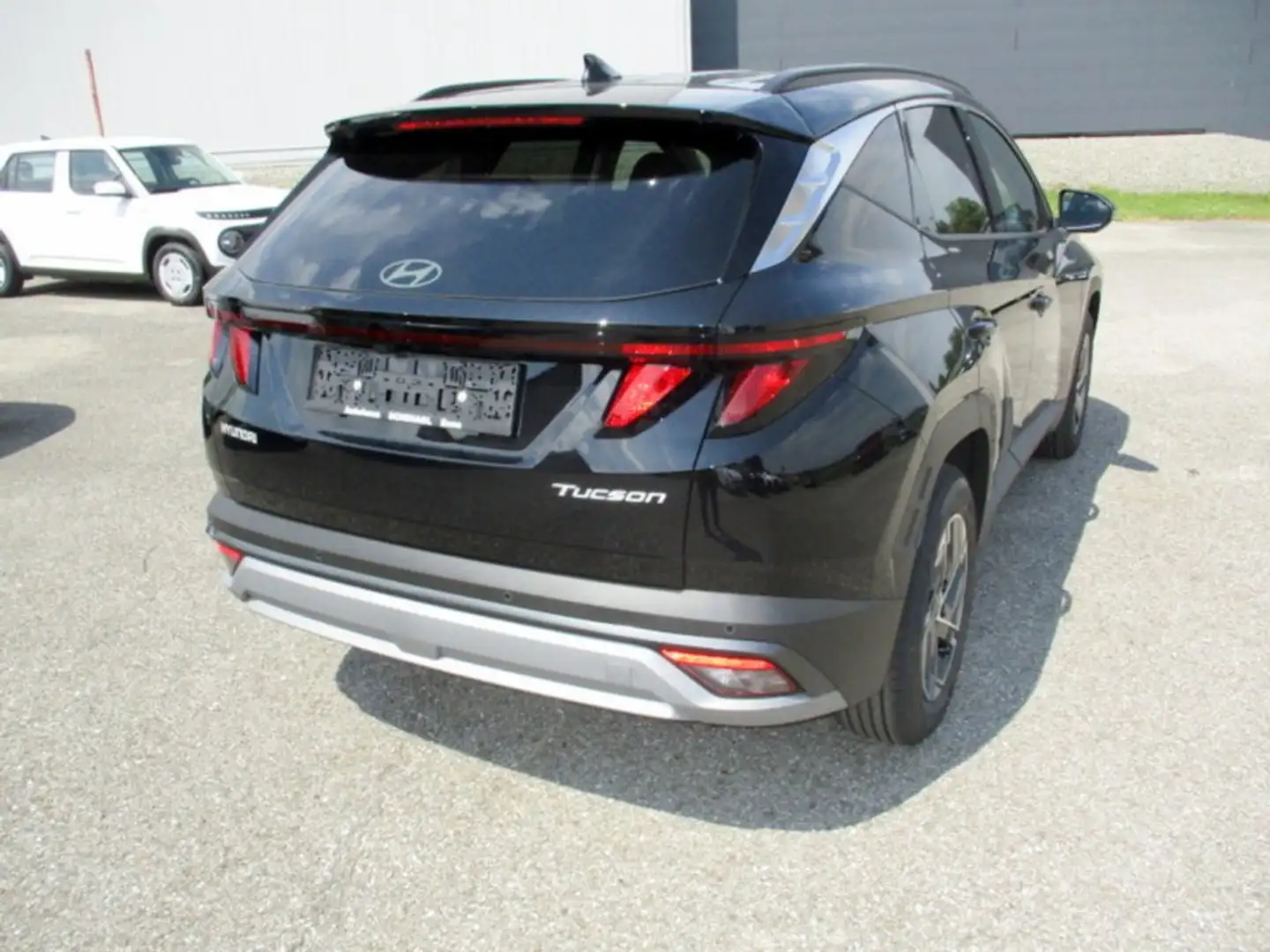 Hyundai TUCSON NX4 Jubile 1,6 T-GDi 2WD 48V t5bj1 Negro - 2