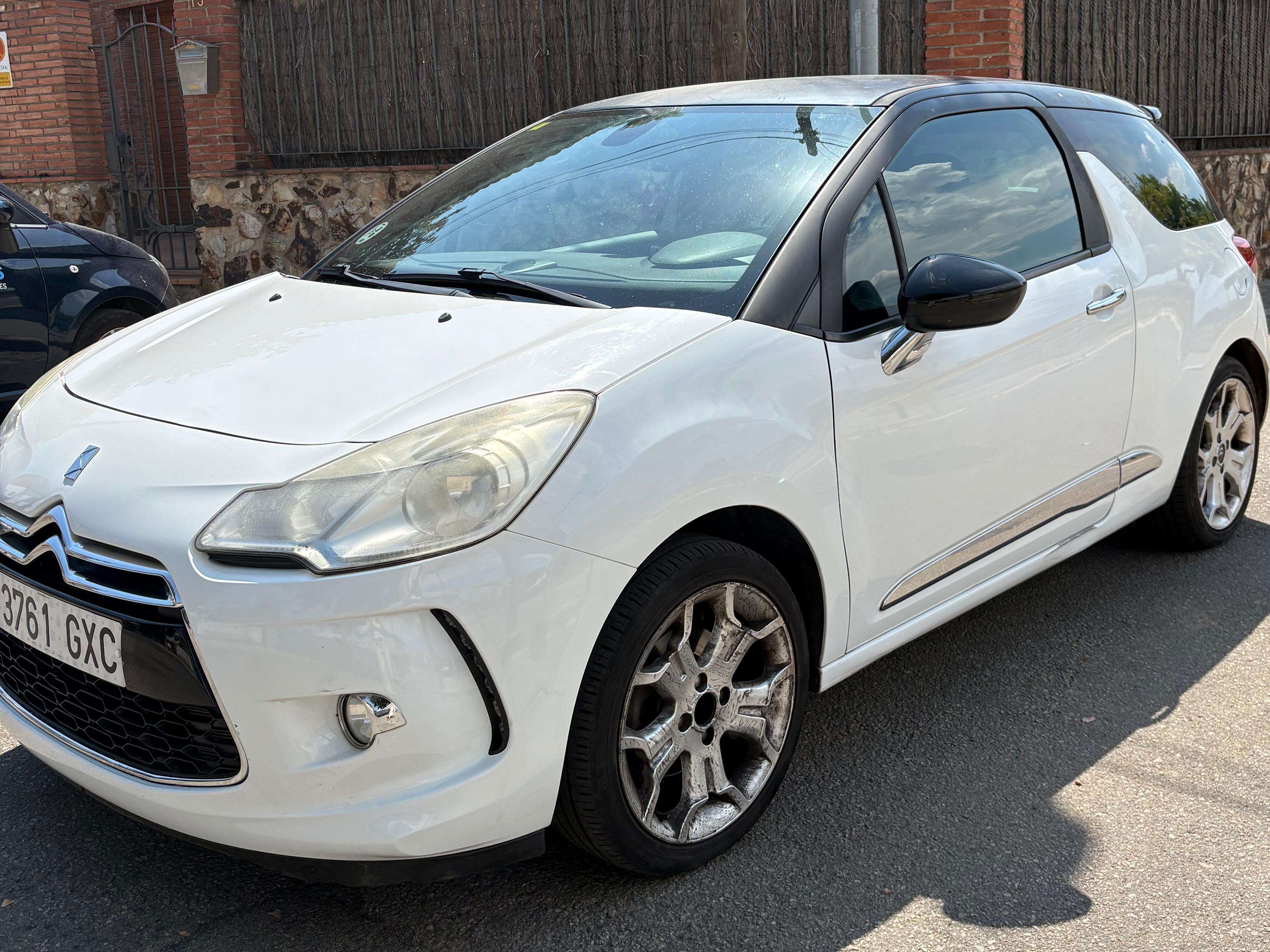 Citroen DS3 DS3 1.6HDI Airdream Airdream - foto 1
