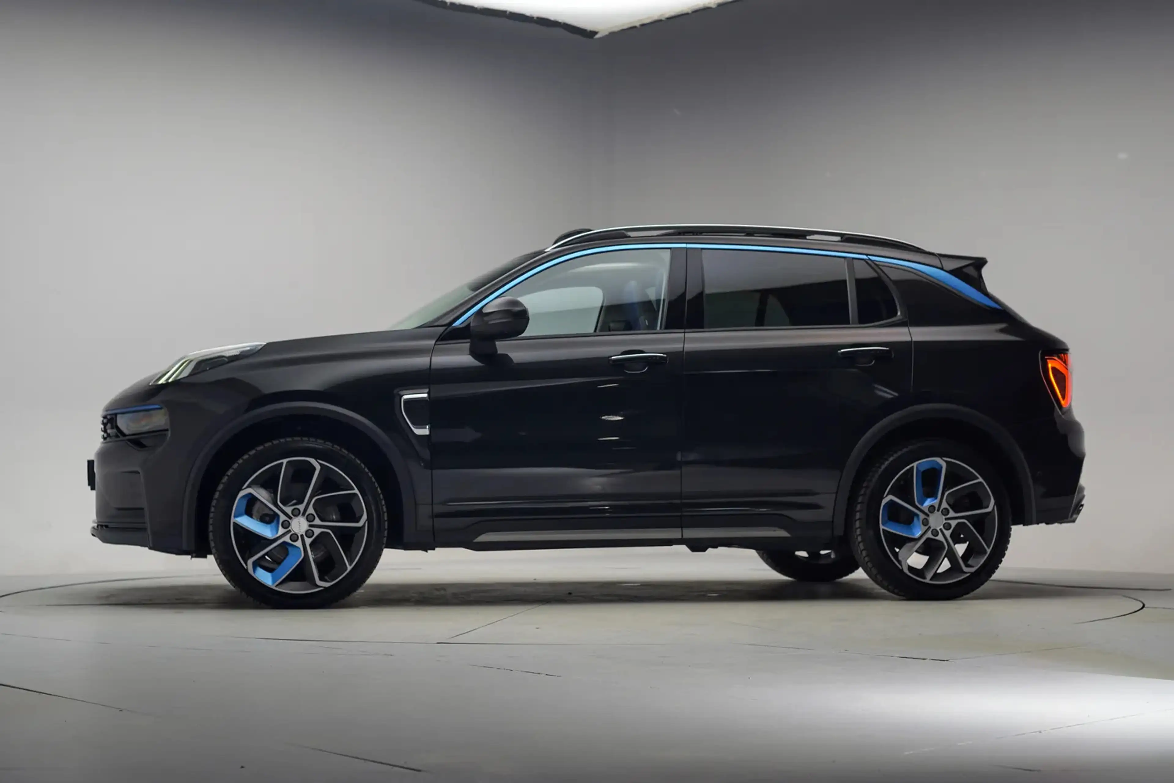 Lynk & Co 01 1.5 PHEV MY22 Zwart 6,6kWh [ SoH 94,7% | 360ºcam A — photo 2