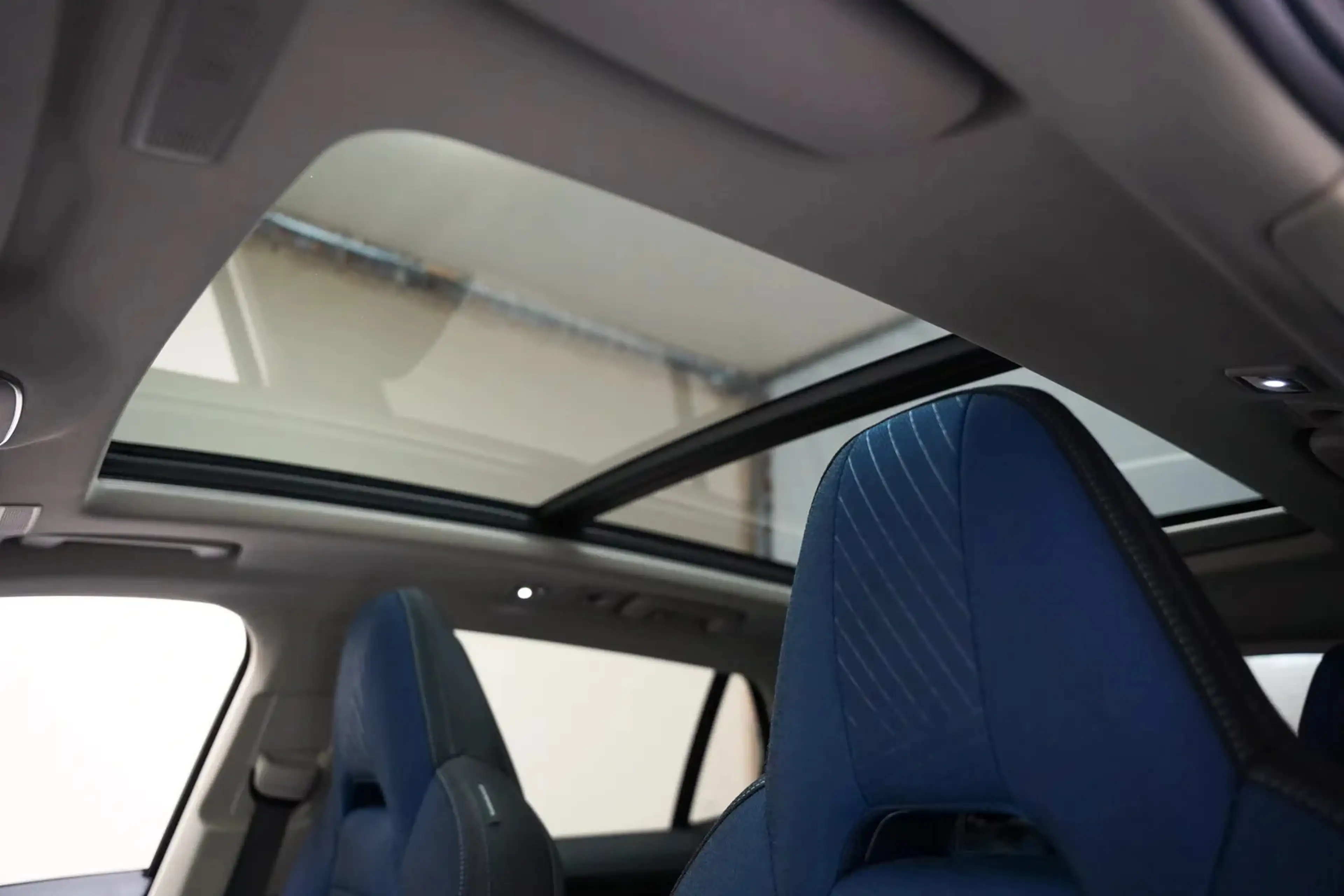 Lynk & Co 01 1.5 PHEV MY22 Zwart 6,6kWh [ SoH 94,7% | 360ºcam A — photo 5
