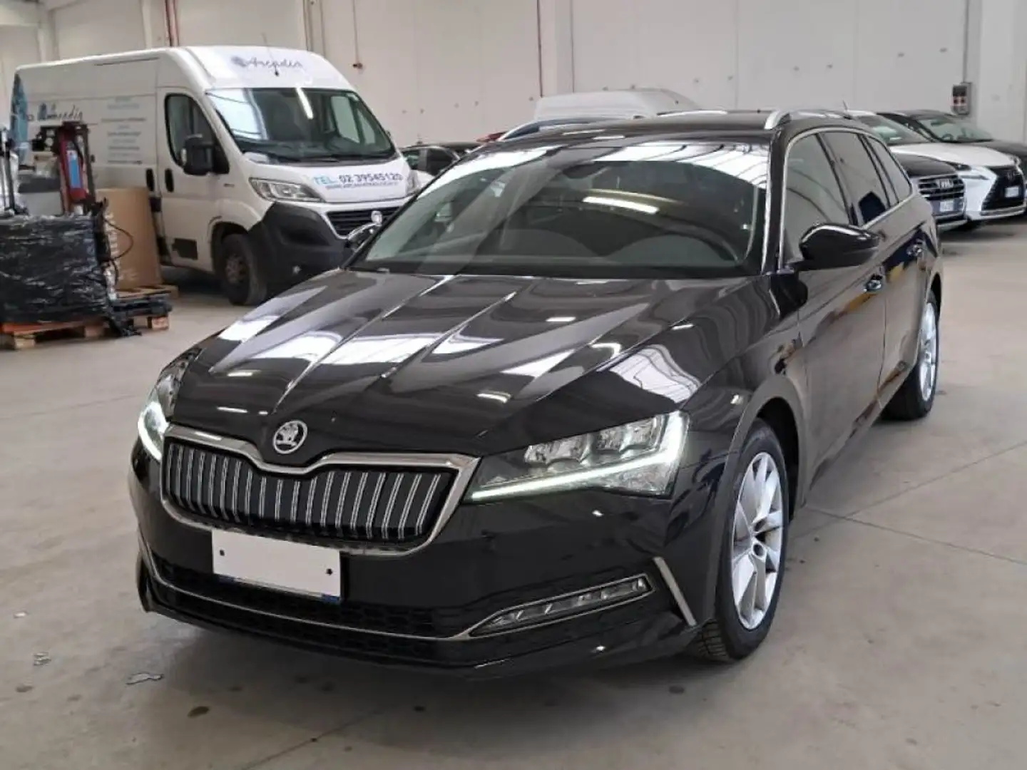 Skoda Superb 1.4 TSI Plug-In Hybrid DSG Wagon Executive Nero - 1
